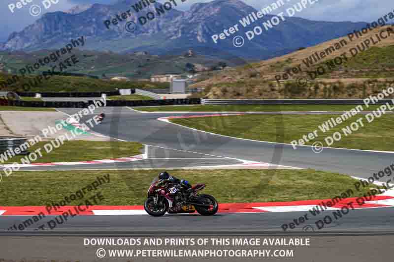 cadwell no limits trackday;cadwell park;cadwell park photographs;cadwell trackday photographs;enduro digital images;event digital images;eventdigitalimages;navarra;no limits trackdays;peter wileman photography;racing digital images;trackday digital images;trackday photos